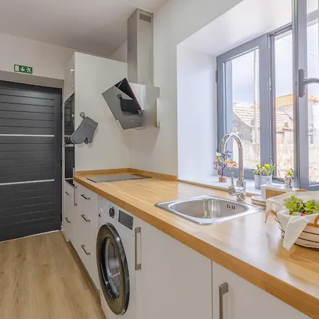 Vila Sun House * Ribeira do Raposo